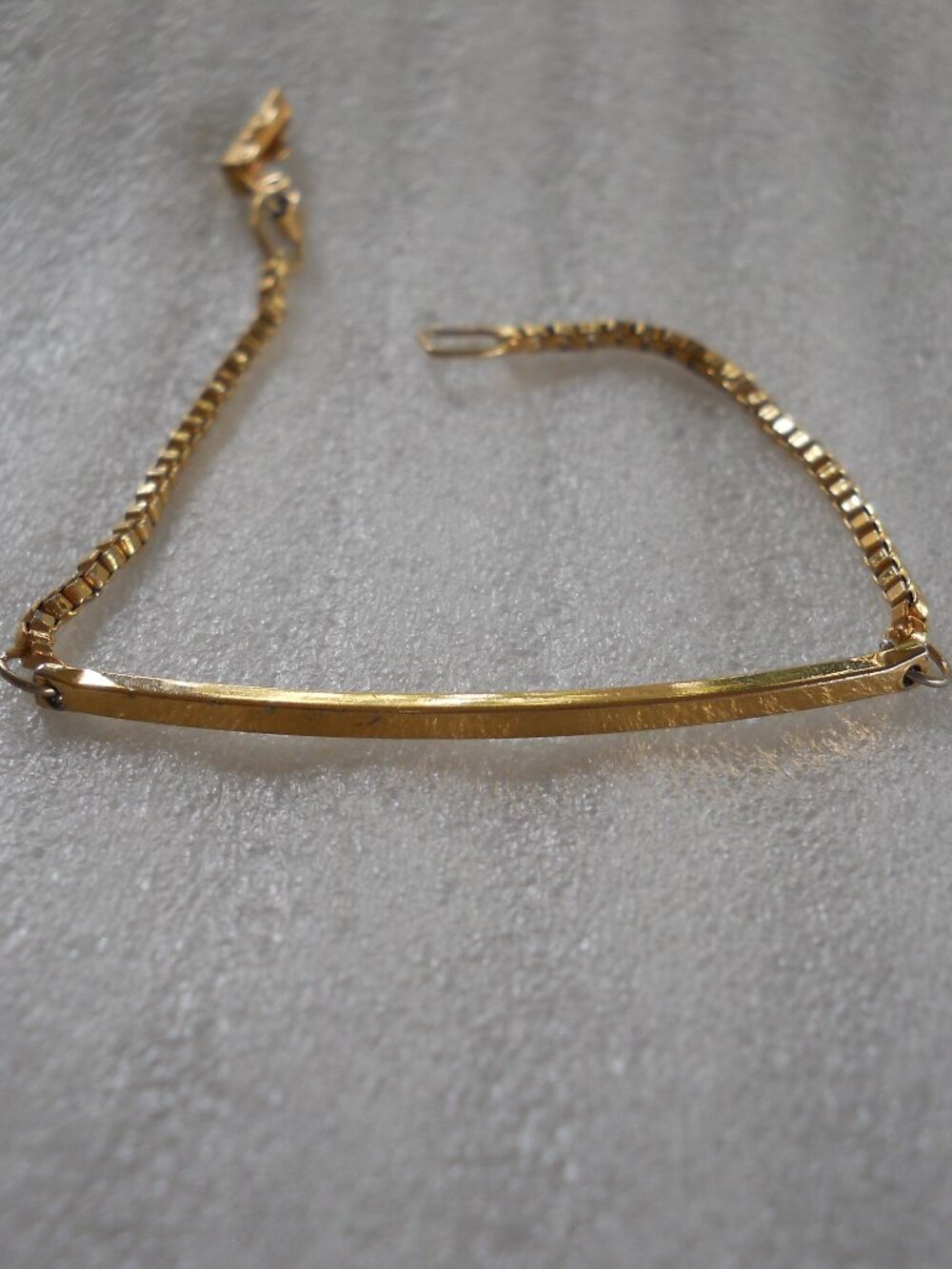 Avon - Bar Bracelet    930
